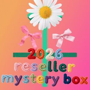 2026 Resellers Mystery  Box! Current Edition 6-11 mixed clothing & accessories🎁